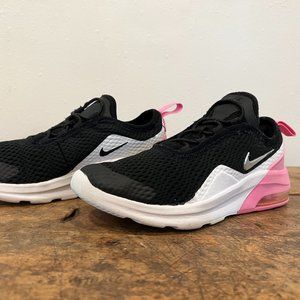 Nike Air Max Motion 2 - Little Kids Shoe - Size 1 - Black / White / Pink